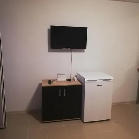 Garsoniera Mina * אפורי נורד